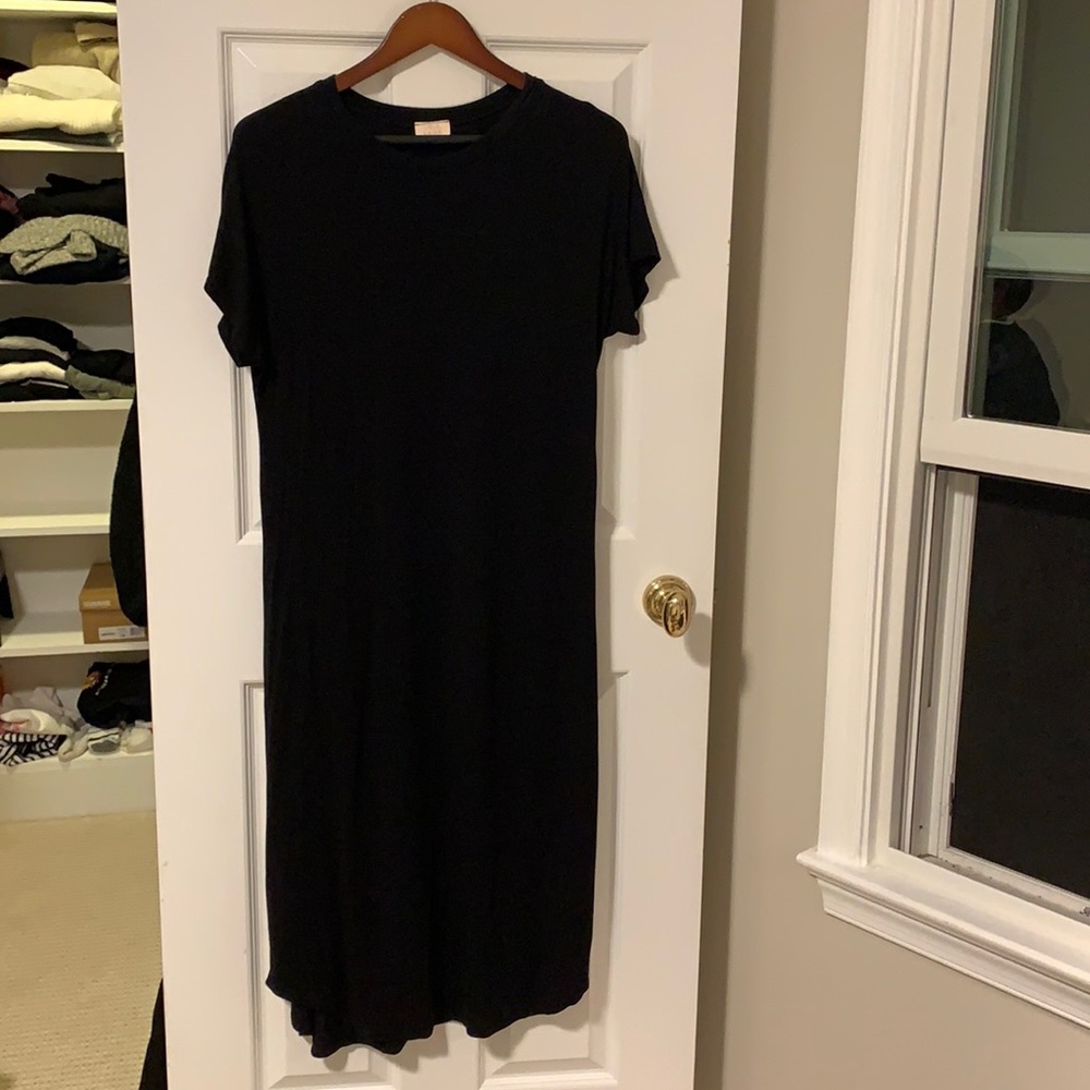 Lux, cozy shortsleeved maxi- transition to fall! Size S